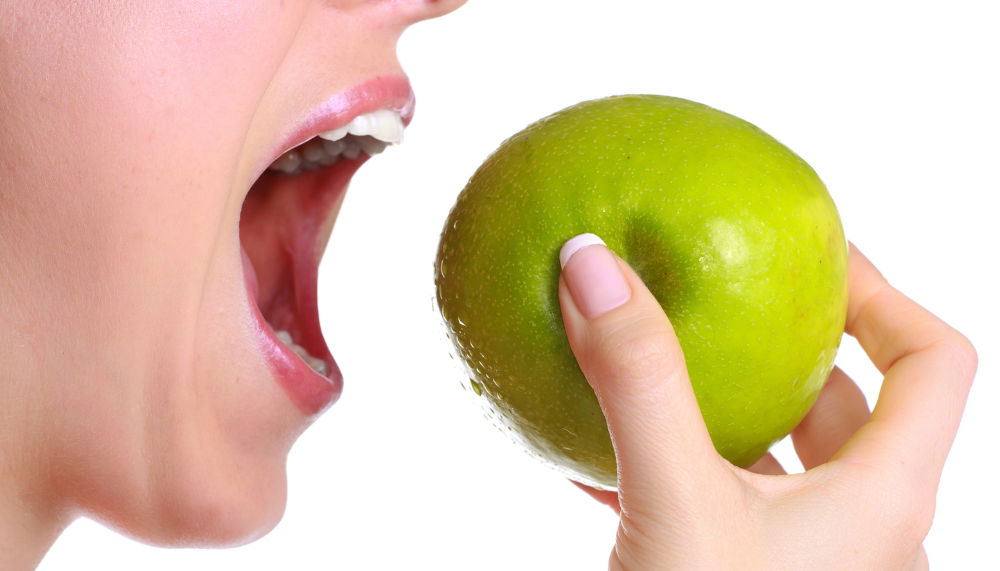 Dents, enzymes et bromélaïne : un lien encore peu connu